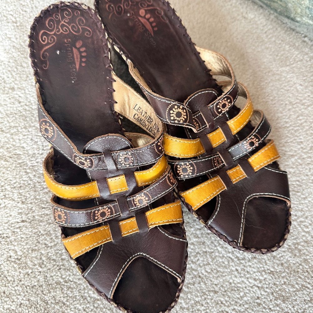NWOT Spring Step Brown and Yellow Leather Sandals